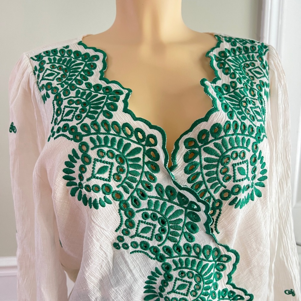 Hope Springs Boho Blouse L Womens Scalloped V-Neck Side Tie White Green - Picture 2 of 11